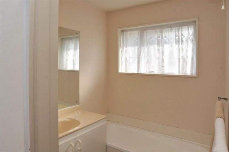 Photo of property in 3/57 Tyrone Street, Belfast, Christchurch, 8051