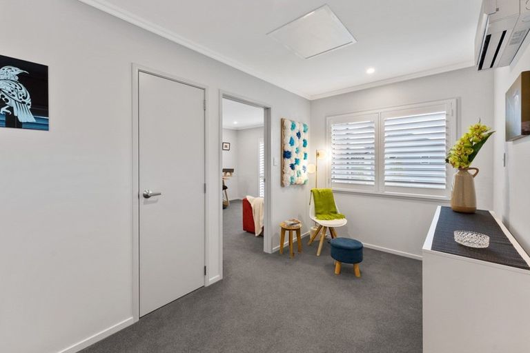 Photo of property in 19 Somerby Mews, Silverstream, Upper Hutt, 5019