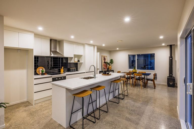 Photo of property in 166 Waimate Road North, Kerikeri, 0293