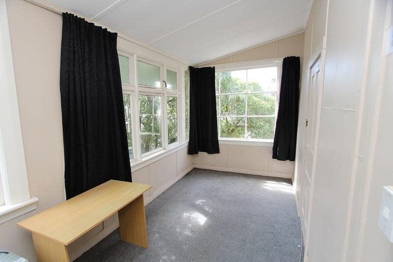 Photo of property in 180 Queen Street North, North Dunedin, Dunedin, 9016