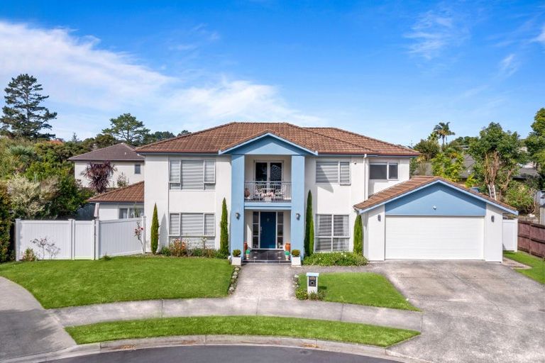 Photo of property in 13 Kunzea Place, Greenhithe, Auckland, 0632