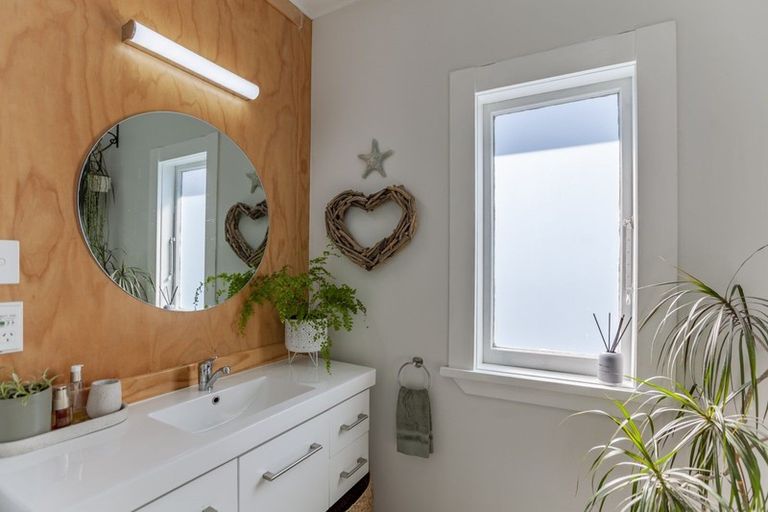 Photo of property in 706 Methuen Street, Saint Leonards, Hastings, 4120