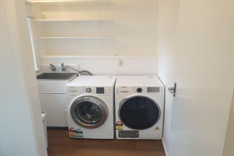 Photo of property in 15 Brazier Grove, Paraparaumu, 5032