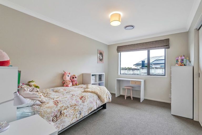 Photo of property in 4 Larlin Drive, Hawera, 4675