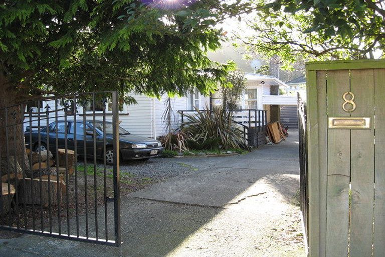 Photo of property in 8 Gardiner Grove, Wainuiomata, Lower Hutt, 5014