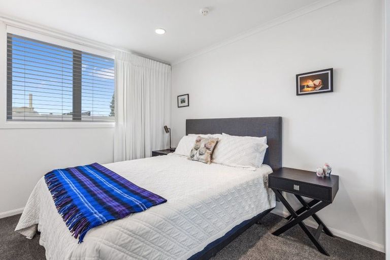 Photo of property in Salisbury Crown, 5/7 Salisbury Avenue, Mount Maunganui, 3116