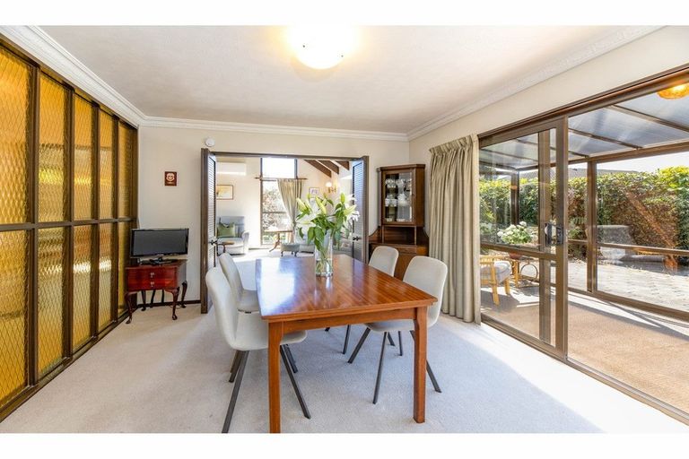 Photo of property in 24 Lodge Place, Ilam, Christchurch, 8041