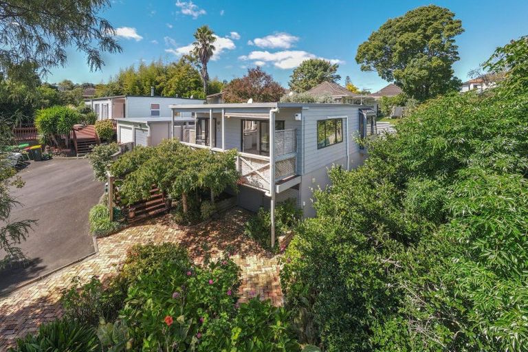 Photo of property in 2/39 Gills Road, Bucklands Beach, Auckland, 2014