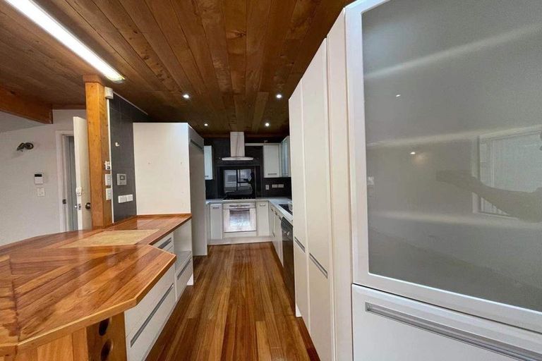 Photo of property in 11 Scarlock Avenue, Browns Bay, Auckland, 0630