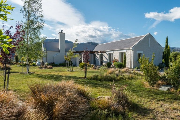 Photo of property in 68 Gilmore Road, Mount Pisa, Cromwell, 9383