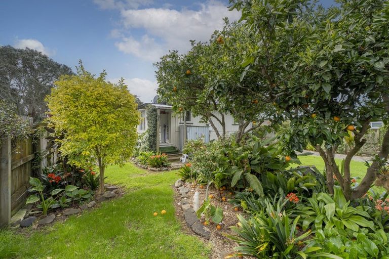 Photo of property in 52 South Highway East, Whitianga, 3510