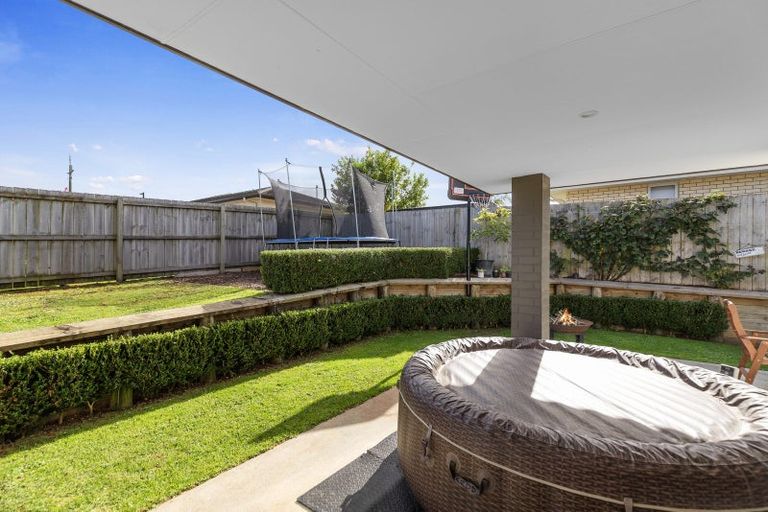 Photo of property in 18 Millbrae Place, Pokeno, 2402