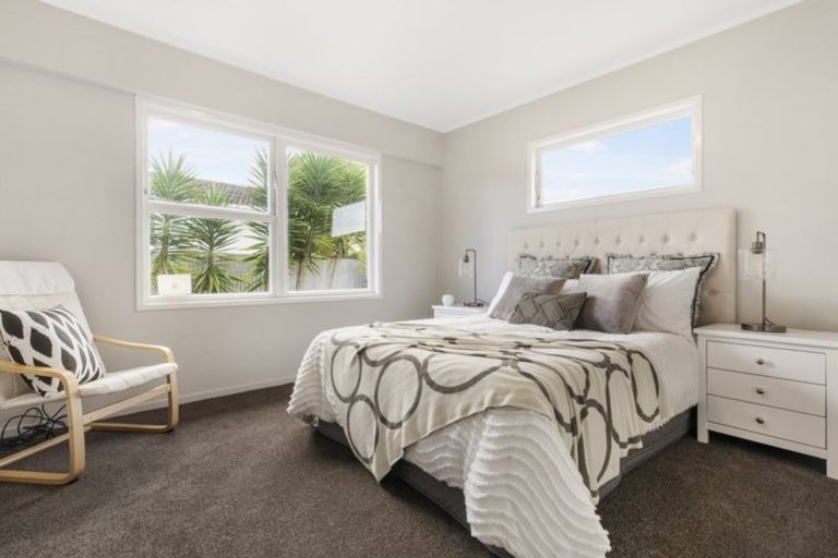 Photo of property in 76 Thompson Terrace, Manurewa, Auckland, 2102