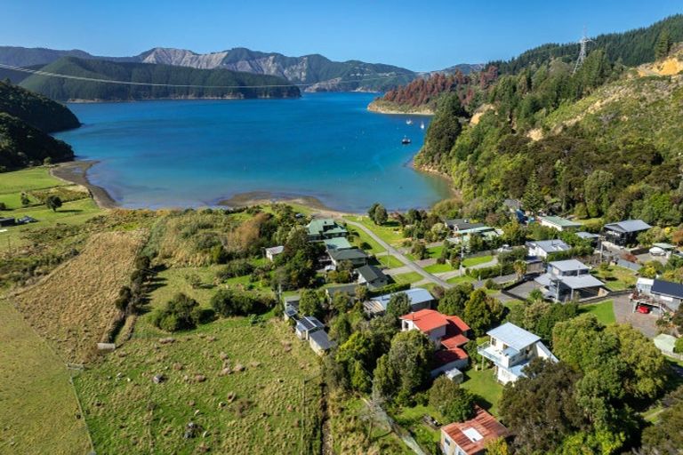 Photo of property in 3 Hakahaka Road, Port Underwood, Picton, 7281