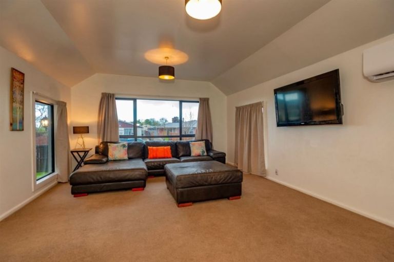 Photo of property in 53 Kimberley Street, Casebrook, Christchurch, 8051