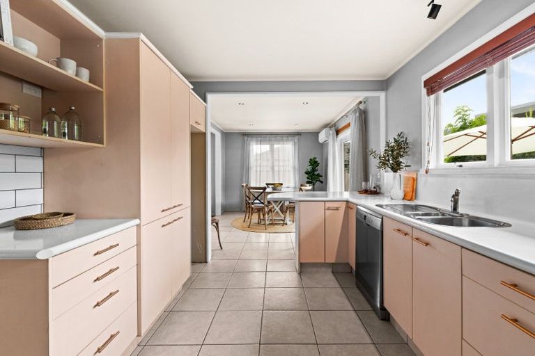 Photo of property in 41 Merton Crescent, Pirimai, Napier, 4112