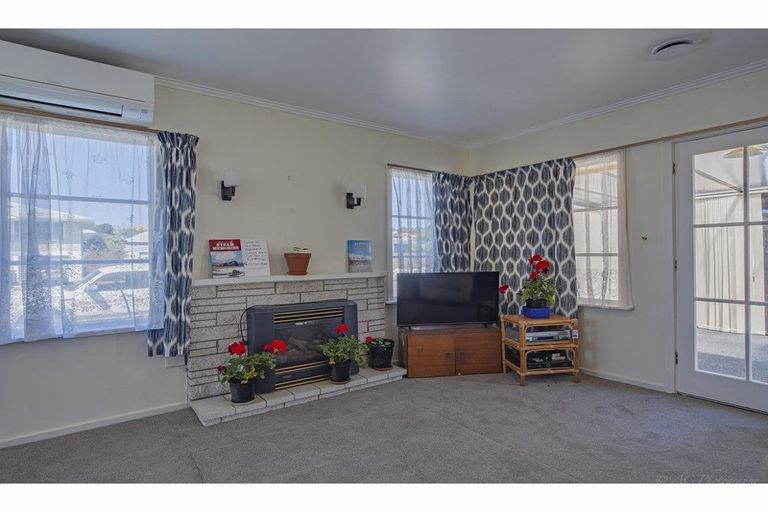 Photo of property in 2/75 Ranui Avenue, Waimataitai, Timaru, 7910