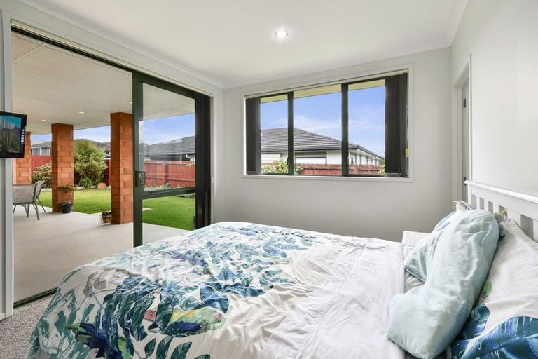 Photo of property in 98 Helenslee Road, Pokeno, 2472