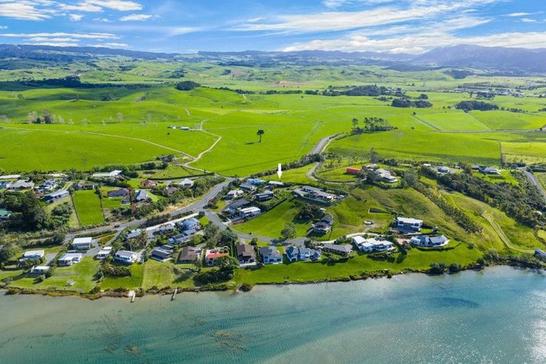 Photo of property in 7 Riverview Place, Waipu, 0582