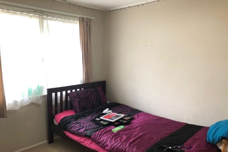 Photo of property in 2/86 Carruth Road, Papatoetoe, Auckland, 2025