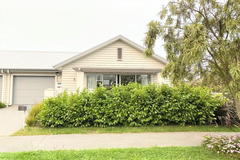 Photo of property in 3 Fyfe Road, Wigram, Christchurch, 8042
