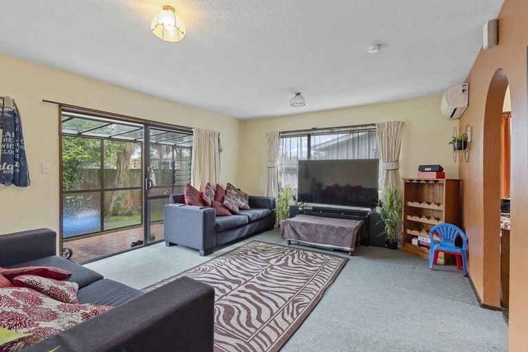 Photo of property in 4/82 Lincoln Road, Hillmorton, Christchurch, 8024