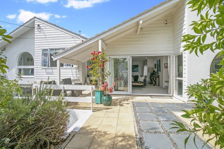 Photo of property in 1/17 Cameron Street, Takapuna, Auckland, 0622