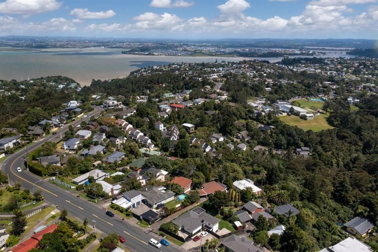 Photo of property in 2/35a Rangatira Road, Beach Haven, Auckland, 0626