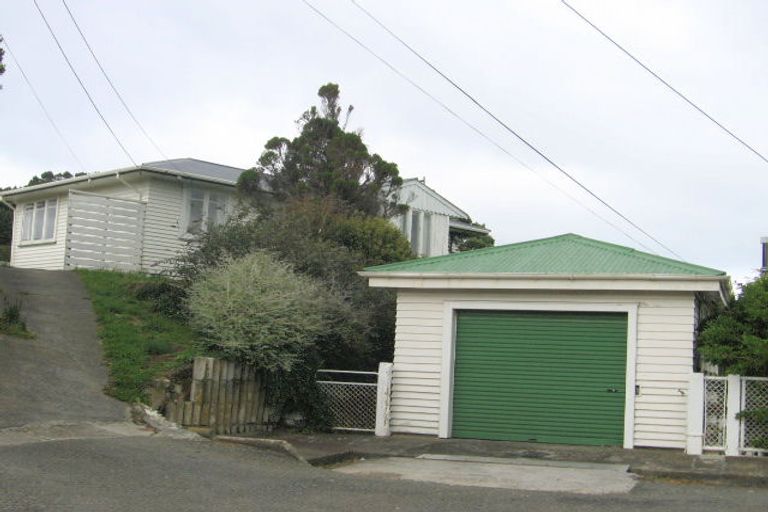 Photo of property in 42 Dominion Park Street, Johnsonville, Wellington, 6037