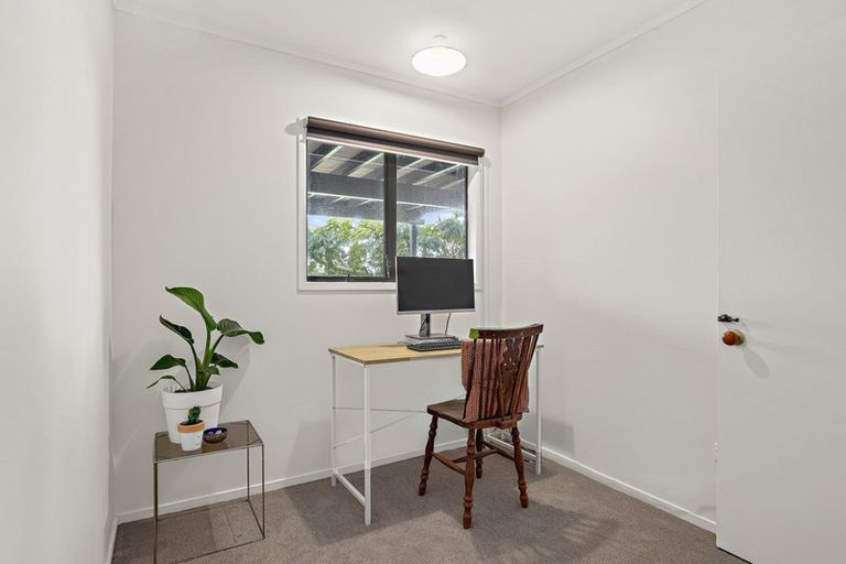 Photo of property in 17 Brampton Road, Snells Beach, 0920