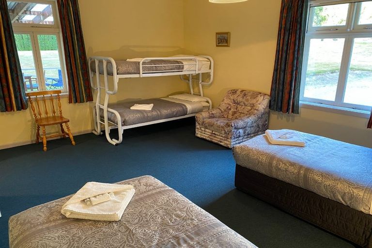 Photo of property in 760 Malaghans Road, Speargrass Flat, Queenstown, 9371