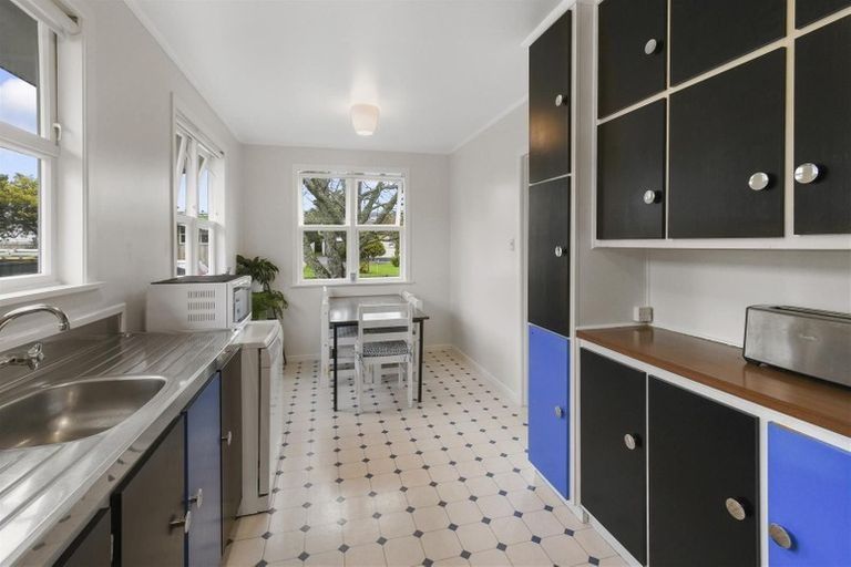 Photo of property in 13 Cargill Street, Papakura, 2110