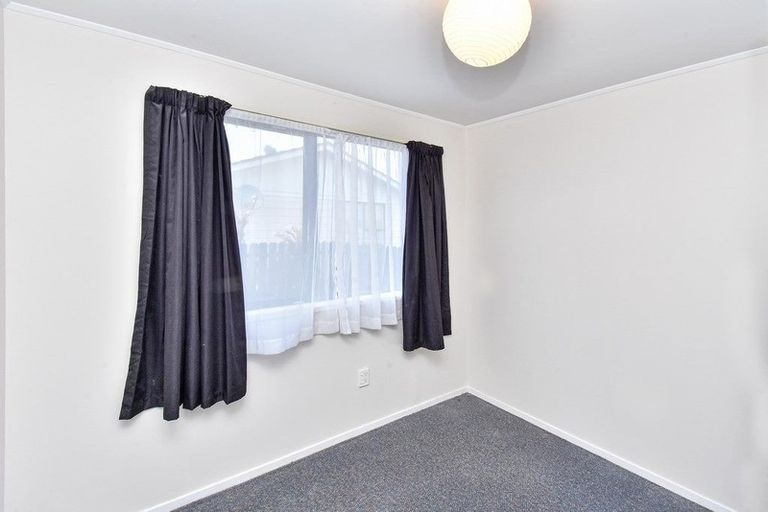 Photo of property in 1/44 Taitimu Drive, Weymouth, Auckland, 2103