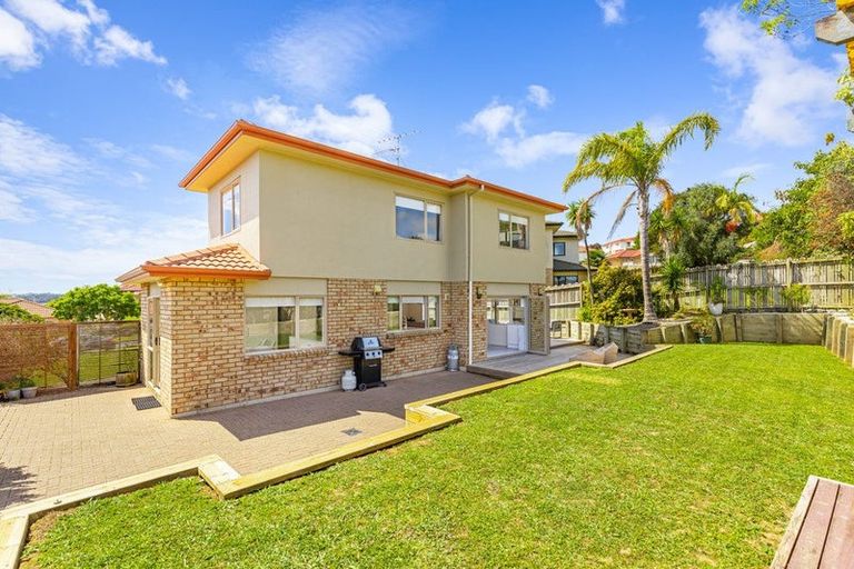 Photo of property in 54 Black Teal Close, Unsworth Heights, Auckland, 0632