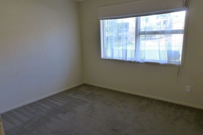 Photo of property in 59 Captain Scott Road, Glen Eden, Auckland, 0602