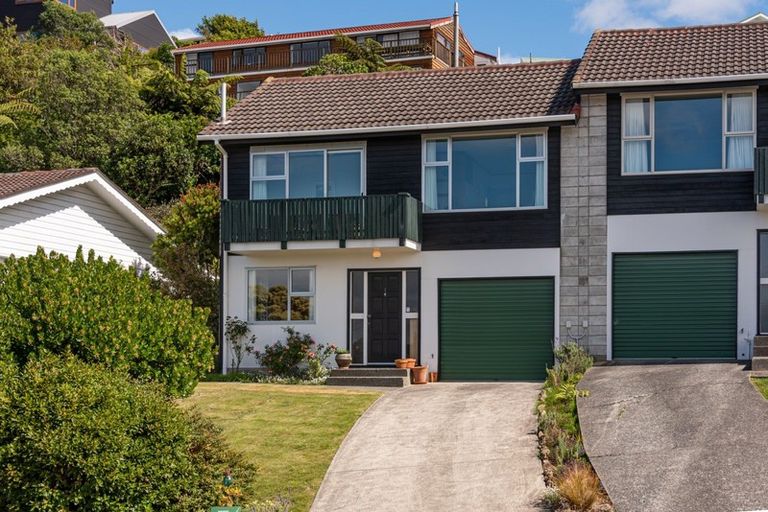 Photo of property in 7 Paparata Street, Karori, Wellington, 6012