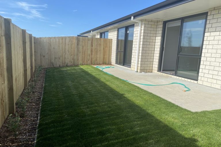 Photo of property in 41 Waruhia Crescent, Rototuna North, 3281