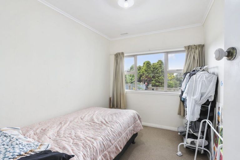 Photo of property in 31 Archibald Road, Kelston, Auckland, 0602