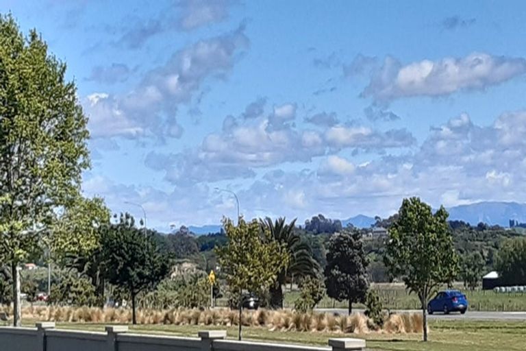 Photo of property in 11 Rotoiti Way, Poraiti, Napier, 4112