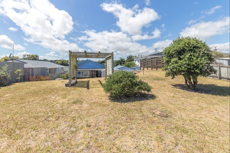 Photo of property in 6 Ruanui Street, Himatangi Beach, Foxton, 4891