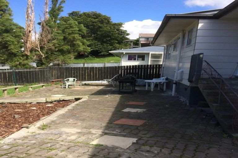 Photo of property in 146 Waimumu Road, Massey, Auckland, 0614