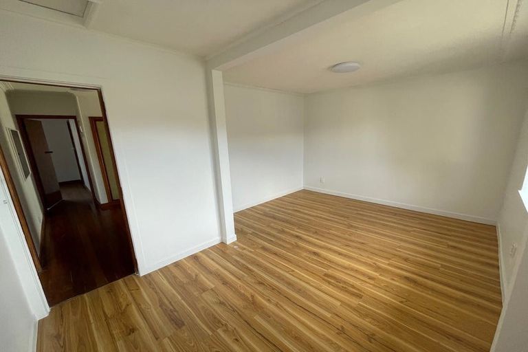 Photo of property in 8 Brains Road, Kelston, Auckland, 0602