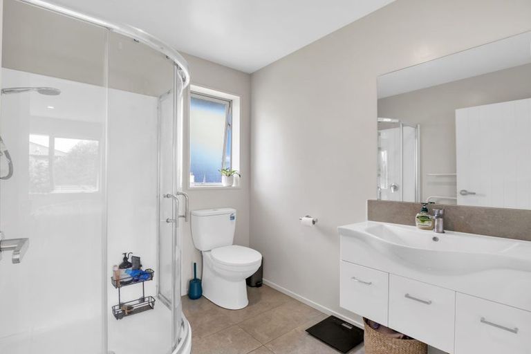 Photo of property in 1 Keeper Close, Woodend, 7610