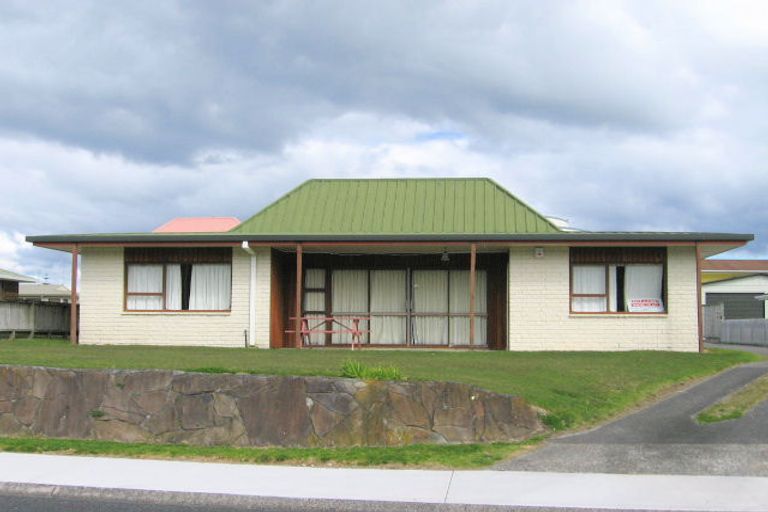 Photo of property in 207a Beach Road, Whangamata, 3620