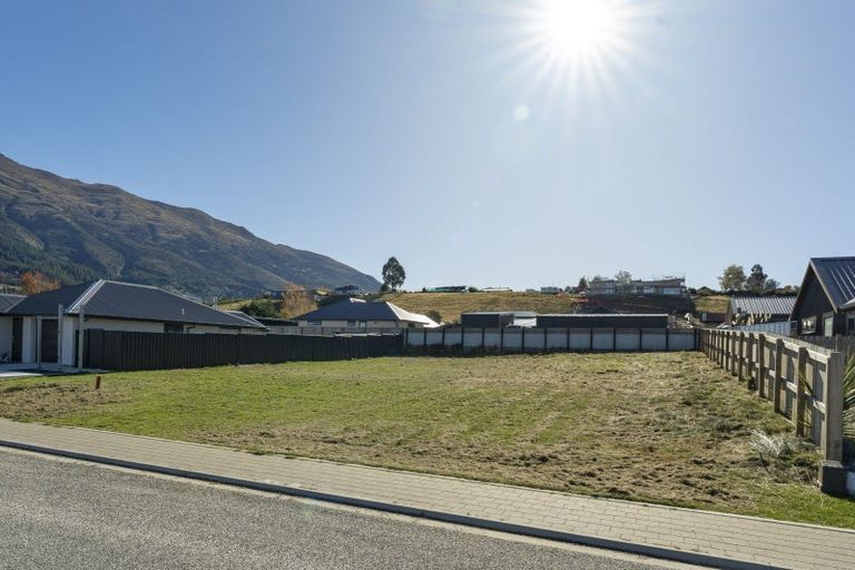 Photo of property in 37 Timsfield Drive, Lake Hawea, 9382