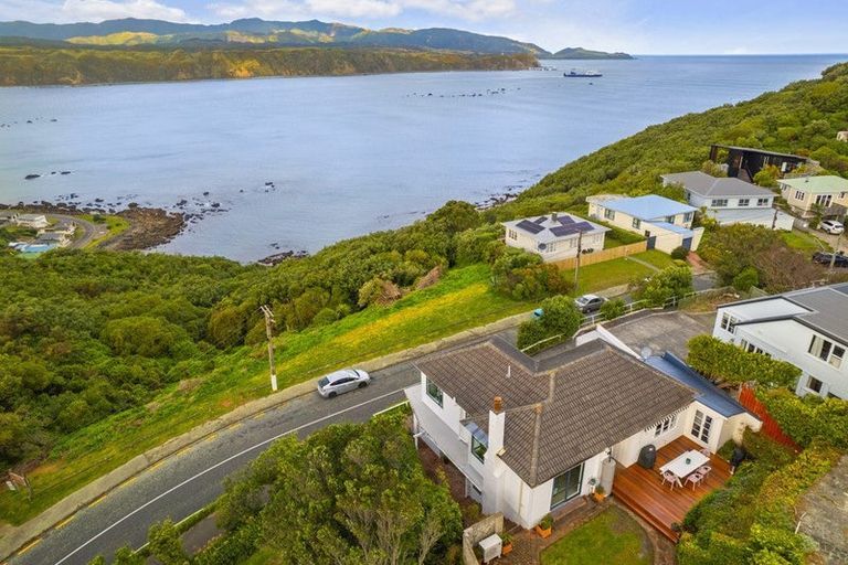 Photo of property in 77 Sidlaw Street, Strathmore Park, Wellington, 6022