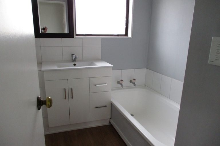 Photo of property in 12 Tiller Close, Kelvin Grove, Palmerston North, 4414