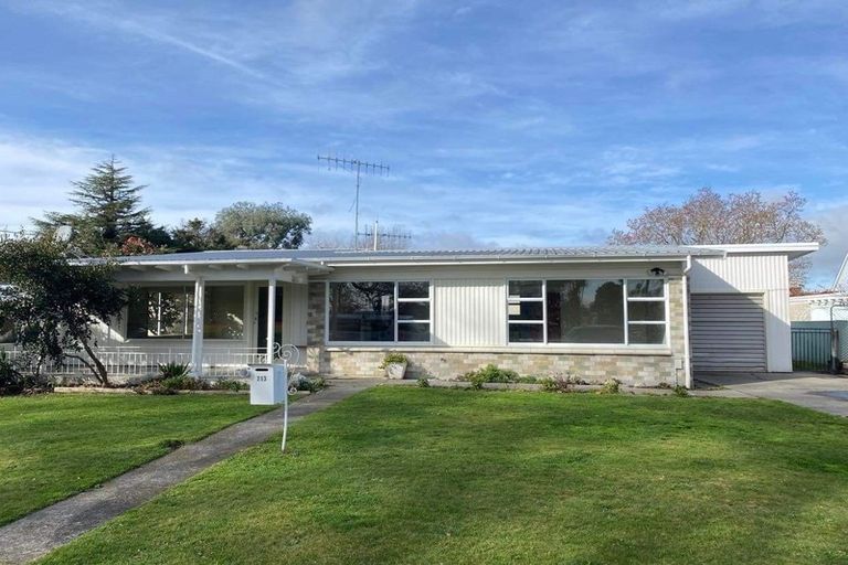 Photo of property in 713 Roberts Street, Hastings, 4122