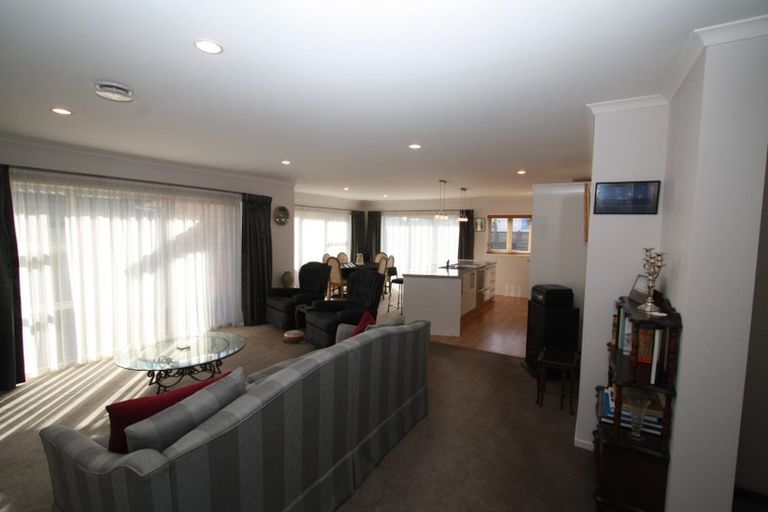 Photo of property in 32 Bulteel Street, New Plymouth, 4310