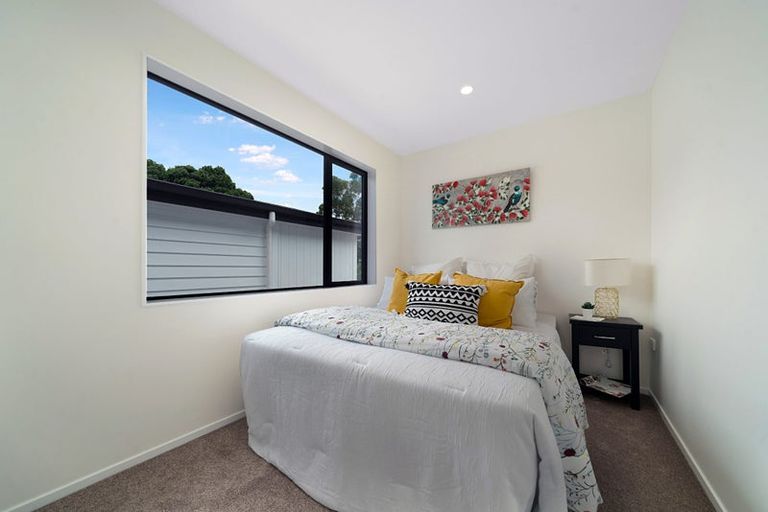 Photo of property in 6 Palmer Avenue, Glen Eden, Auckland, 0602